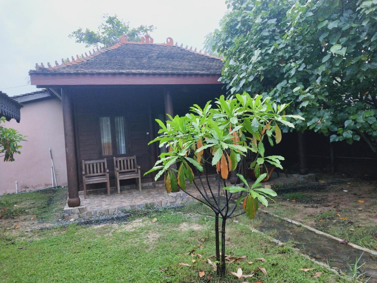 Omah Laut Bondo Jepara - By The Beach, Direct View Of The Sea, Great Base For Water Sports Margokerto エクステリア 写真