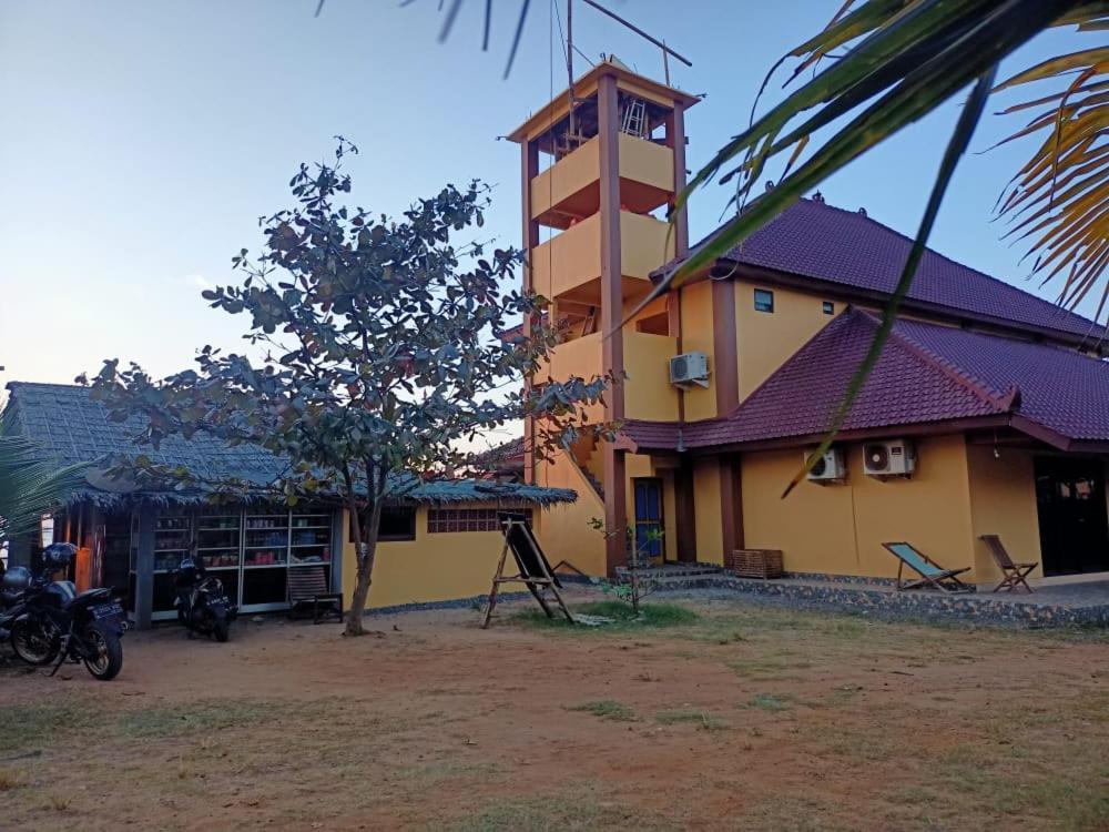 Omah Laut Bondo Jepara - By The Beach, Direct View Of The Sea, Great Base For Water Sports Margokerto エクステリア 写真