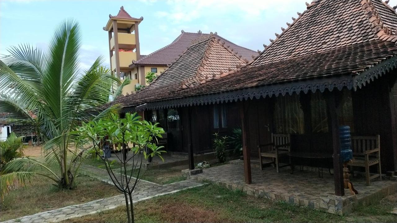 Omah Laut Bondo Jepara - By The Beach, Direct View Of The Sea, Great Base For Water Sports Margokerto エクステリア 写真